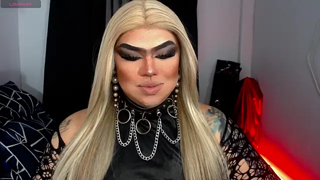 Snapshot of michellevixen922 chatting on 11-20-25, 12:11 michellevixen922 online show from 11-20-25, 12:11