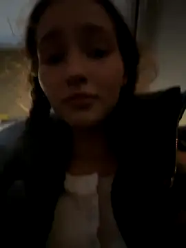 Snapshot of SnappyHappy chatting on 10-01-25, 04:24 SnappyHappy online show from 10-01-25, 04:24