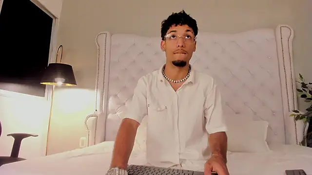 Thiagoferreti online show from 10-22-25, 07:35