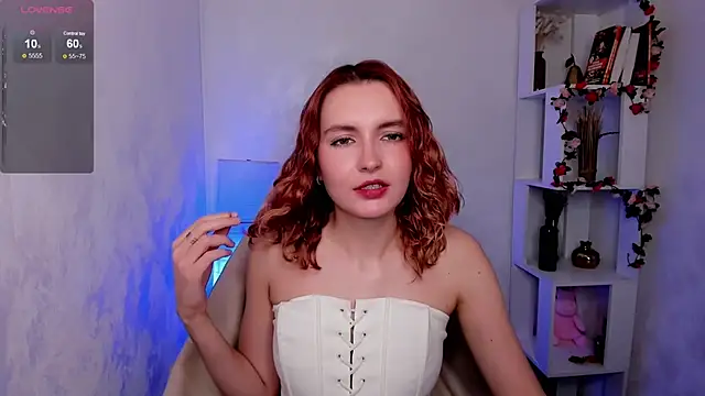 Snapshot of Elis_Cherry chatting on 10-08-25, 02:09 Elis Cherry online show from 10-08-25, 02:09