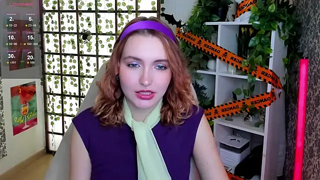 Snapshot of Elis_Cherry chatting on 10-26-25, 02:17 Elis Cherry online show from 10-26-25, 02:17