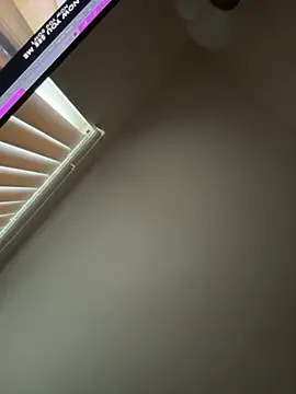 Snapshot of Sj61799 chatting on 10-22-25, 12:22 Sj61799 online show from 10-22-25, 12:22