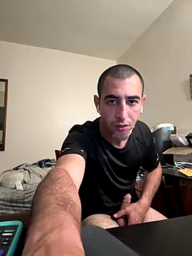 Snapshot of Sj61799 chatting on 10-27-25, 03:32 Sj61799 online show from 10-27-25, 03:32