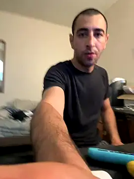 Snapshot of Sj61799 chatting on 10-28-25, 12:14 Sj61799 online show from 10-28-25, 12:14