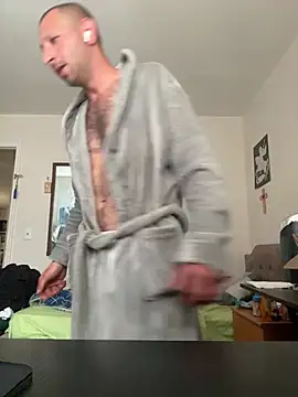 Snapshot of Sj61799 chatting on 03-01-26, 09:06 Sj61799 online show from 03-01-26, 09:06