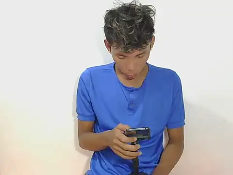 isanxxx online show from 10-15-25, 01:39