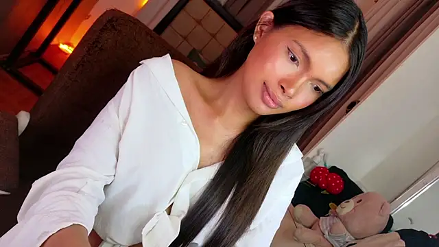 Snapshot of amour_prinsesa chatting on 11-26-25, 08:10 amour prinsesa online show from 11-26-25, 08:10