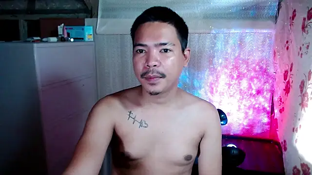 Snapshot of MANIACasianX chatting on 09-27-25, 01:10 MANIACasianX online show from 09-27-25, 01:10