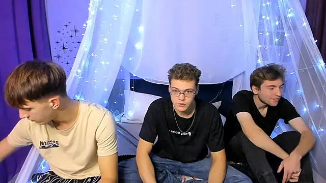 lucas long  online show from 10-18-25, 07:03