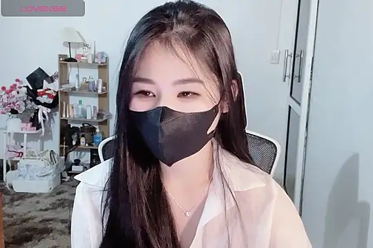    Daisy    online show from 11-26-25, 06:47