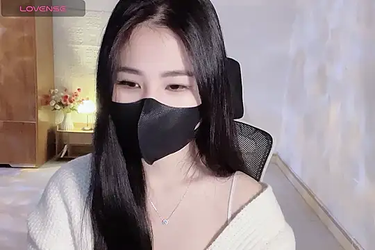    Daisy    online show from 12-05-25, 02:58