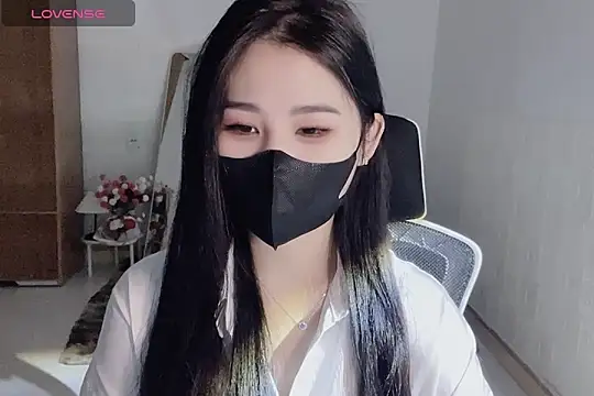    Daisy    online show from 01-12-26, 02:17