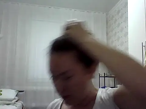 Ururee online show from 09-26-25, 07:34