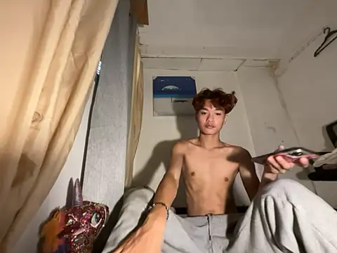 Snapshot of ur_little_secret chatting on 11-15-25, 05:38 ur little secret online show from 11-15-25, 05:38