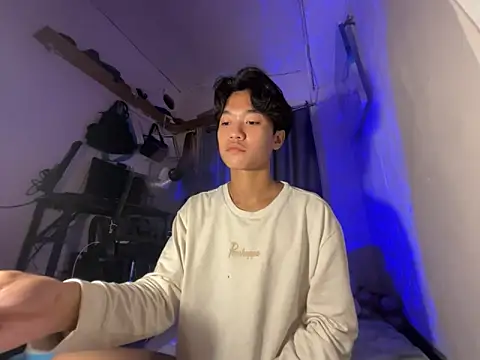 Snapshot of ur_little_secret chatting on 12-21-25, 03:52 ur little secret online show from 12-21-25, 03:52