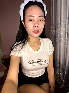 Snapshot of Dau-Tayy chatting on 11-13-25, 07:40 Dau-Tayy online show from 11-13-25, 07:40