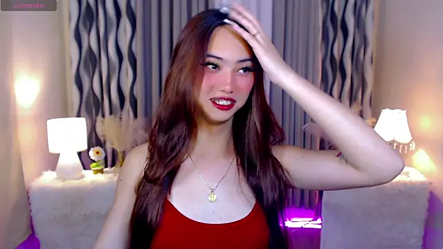 Snapshot of Kiah_Wyatt chatting on 10-31-25, 06:47 Kiah Wyatt online show from 10-31-25, 06:47