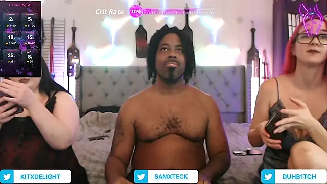 Snapshot of SamXTeck chatting on 10-09-25, 12:30 SamXTeck online show from 10-09-25, 12:30