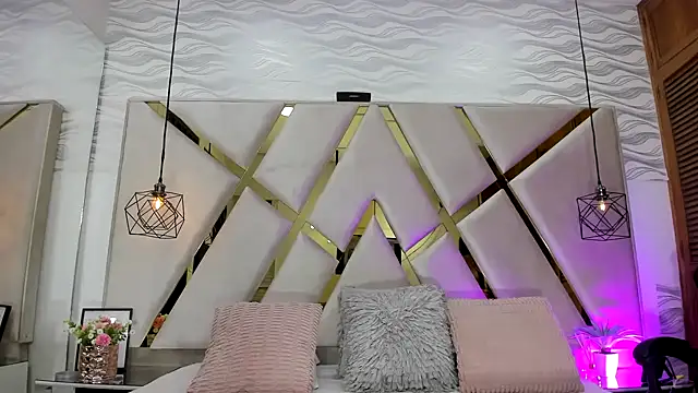 FernandaRousse online show from 10-29-25, 05:14