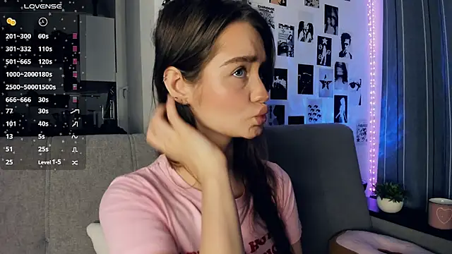 lovelyalivia online show from 12-05-25, 09:29