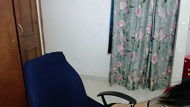 alejandralatina online show from 11-29-25, 03:20