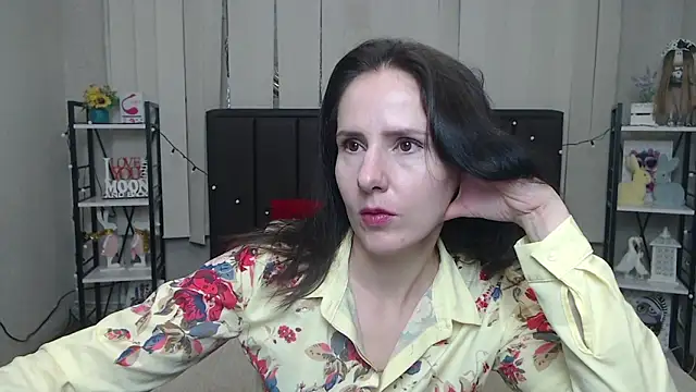 KarinaSwann online show from 09-23-25, 06:05