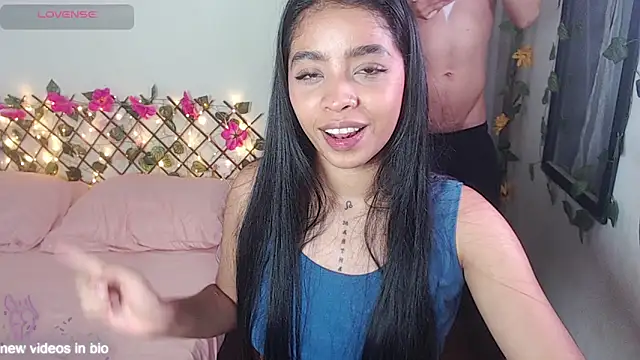 Snapshot of Angie_Lee01 chatting on 10-27-25, 11:47 Angie Lee01 online show from 10-27-25, 11:47