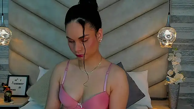 AgathaMendoza online show from 10-09-25, 07:01