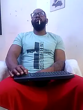 Snapshot of King_Malik chatting on 02-04-26, 01:50 King Malik online show from 02-04-26, 01:50