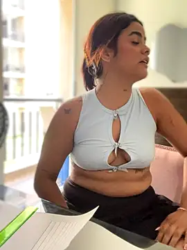 Snapshot of Kaily_Sweet16 chatting on 09-28-25, 09:31 Kaily Sweet16 online show from 09-28-25, 09:31