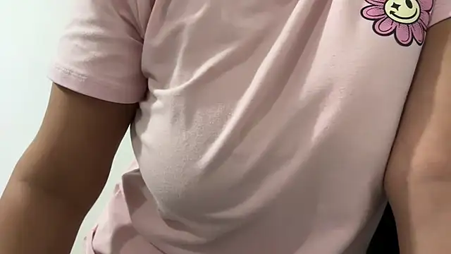 Sophia copper online show from 11-18-25, 03:12