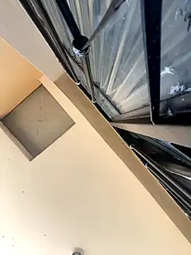 morenaluaa online show from 11-30-25, 01:04