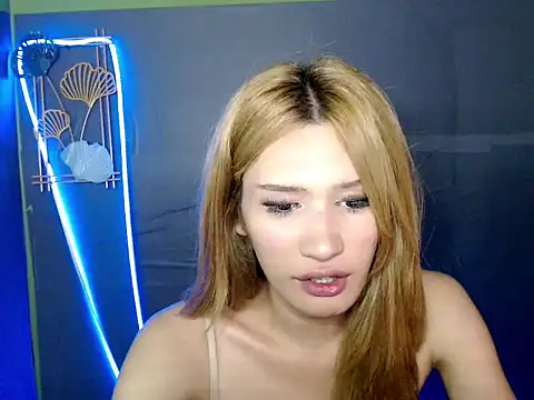 SerenaCortesi online show from 09-24-25, 04:10
