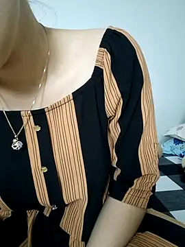 Suna Lina online show from 09-17-25, 04:03