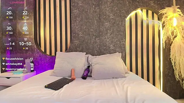 Snapshot of salome-gh chatting on 10-13-25, 08:09 salome-gh online show from 10-13-25, 08:09