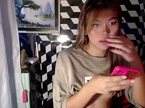 Snapshot of midnight_fucker_ chatting on 11-12-25, 10:15 midnight fucker online show from 11-12-25, 10:15