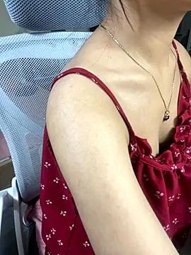 Snapshot of Mina048 chatting on 10-16-25, 11:55 Mina048 online show from 10-16-25, 11:55