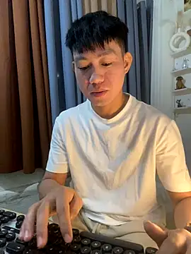 xshyboyx online show from 10-26-25, 10:43