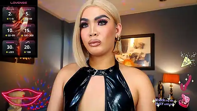 FridaHumphrey online show from 09-10-25, 05:24