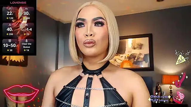 FridaHumphrey online show from 09-22-25, 05:04