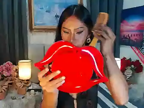 sassylatina online show from 10-31-25, 03:46