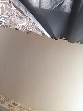 Snapshot of AmnesicEminence chatting on 11-25-25, 10:59 AmnesicEminence online show from 11-25-25, 10:59