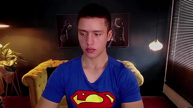 Snapshot of deivid_parker chatting on 10-16-25, 02:07 deivid parker online show from 10-16-25, 02:07