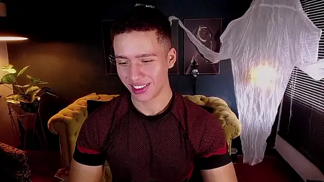 Snapshot of deivid_parker chatting on 11-01-25, 02:08 deivid parker online show from 11-01-25, 02:08