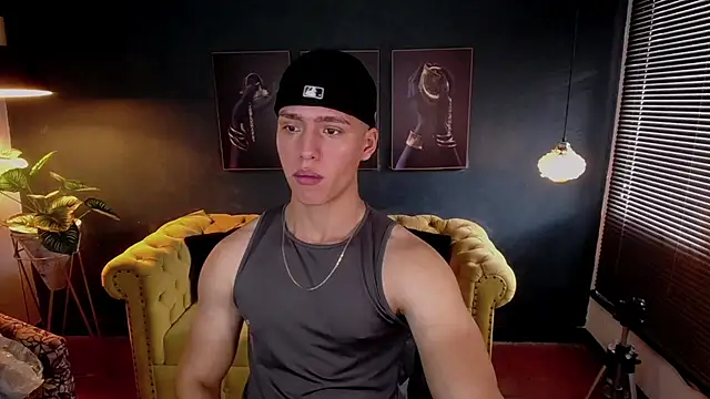 Snapshot of deivid_parker chatting on 11-22-25, 02:05 deivid parker online show from 11-22-25, 02:05