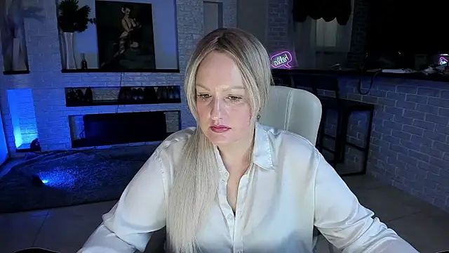 Snapshot of MariemLui chatting on 09-27-25, 09:47 MariemLui online show from 09-27-25, 09:47