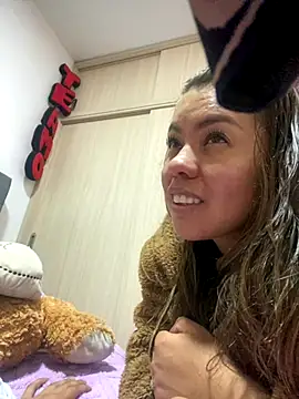 Bonny GS online show from 09-30-25, 01:38