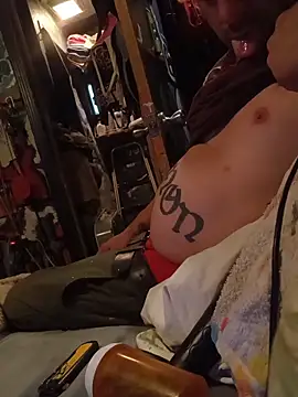 Snapshot of Twoslipperywhenwett chatting on 11-10-25, 04:50 Twoslipperywhenwett online show from 11-10-25, 04:50