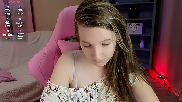 Snapshot of Mia_Myles chatting on 10-10-25, 10:36 Mia Myles online show from 10-10-25, 10:36