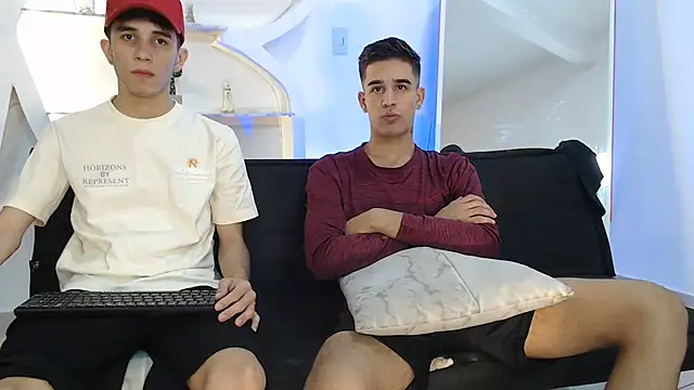 RED EMPIRE online show from 10-27-25, 04:27